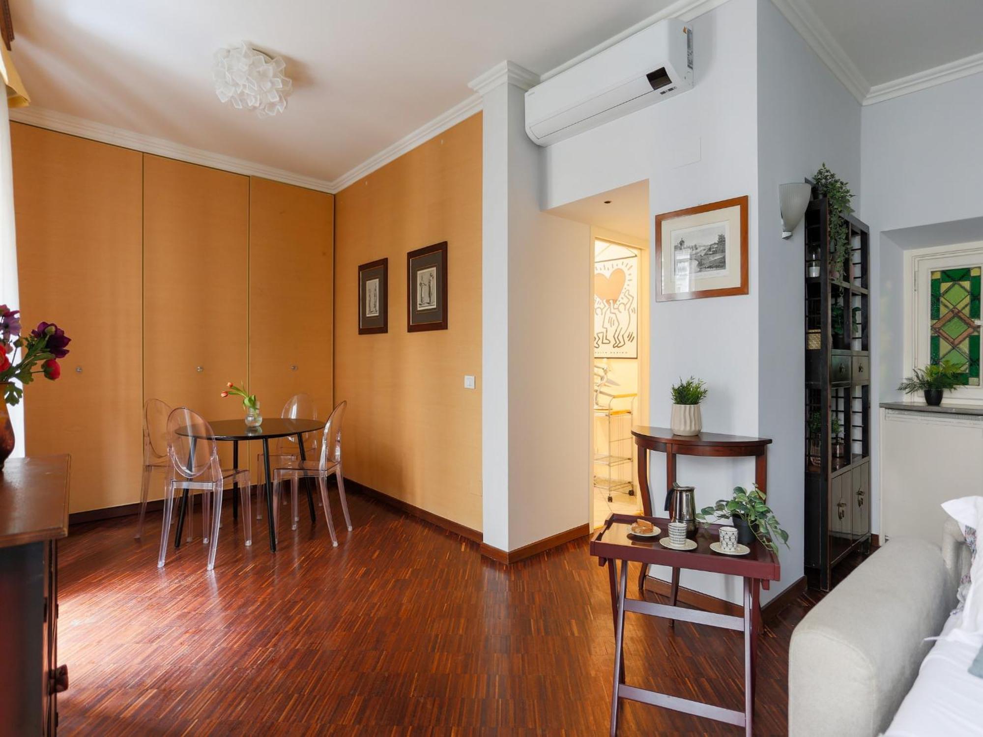 The Best Rent - Spacious One-Bedroom Apartment Near The Columns Of San Lorenzo Milano Eksteriør billede